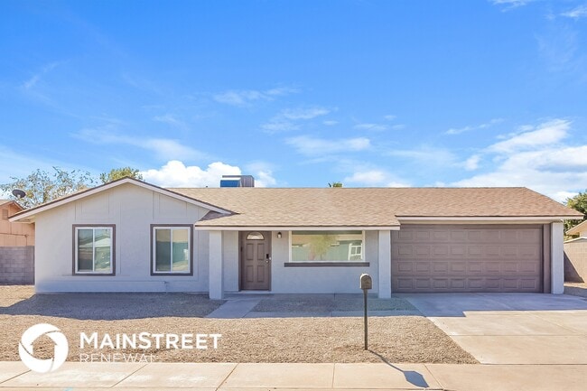 Building Photo - 705 W Frito Ave