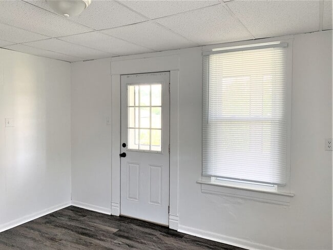 Photo - 121 Muskingum Dr Unit Down