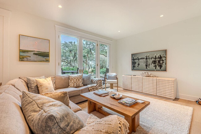 Photo - 8 Heath Dr Unit SI ID1495735P