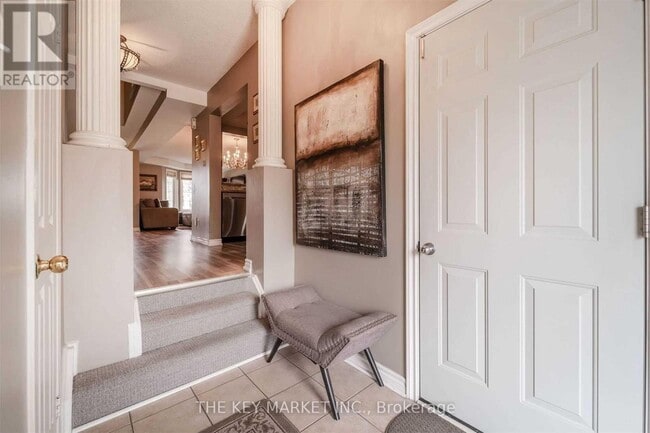 Photo - 2350 Britannia Rd W