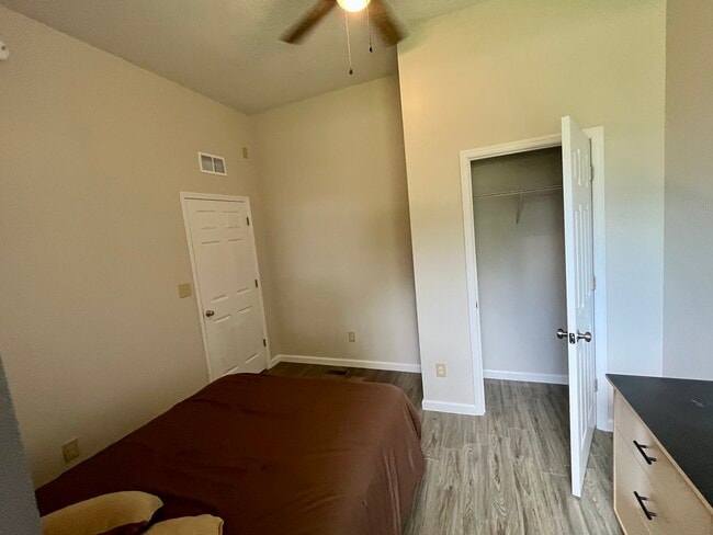 Photo - 206 Ridge Rd Unit Room #1
