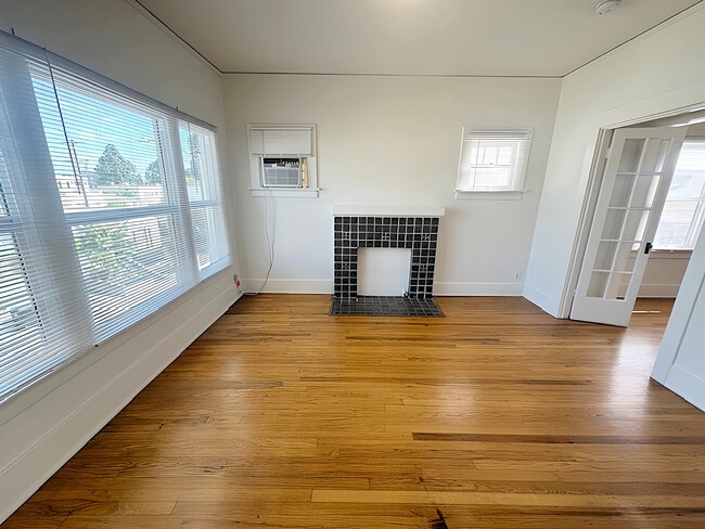 Building Photo - 925 Marview Ave Unit 925 1/2