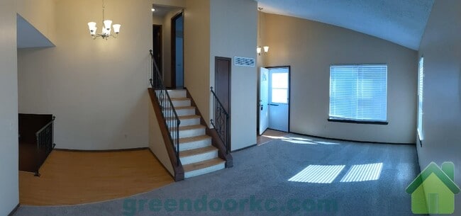 Photo - 849 S Lindenwood Dr