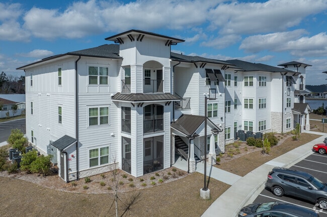 Photo - Vintage Brunswick Apartments