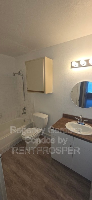 Photo - 5540 Devonbriar Way Unit 103