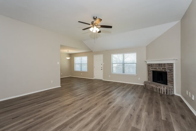 Photo - 1024 Brown Crest Rd