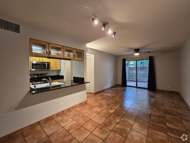 Building Photo - 941 Calle Mejia Rental