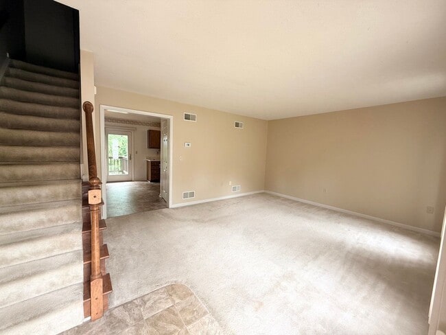 Photo - 50 Ironstone Dr