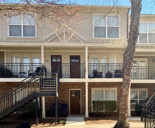 2 Bedroom Townhome - Woodlands of Clemson - 2 Bedroom Townhome - Woodlands of Clemson