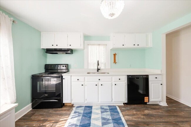 Photo - 2-Bedroom Cottage in Central Savannah – Cl...