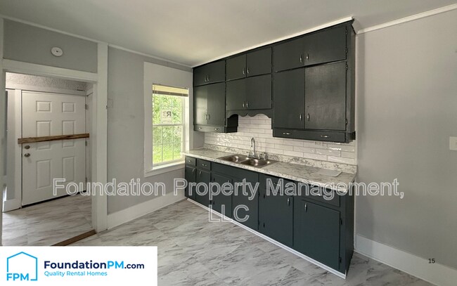 Photo - 1531 Netherwood Ave