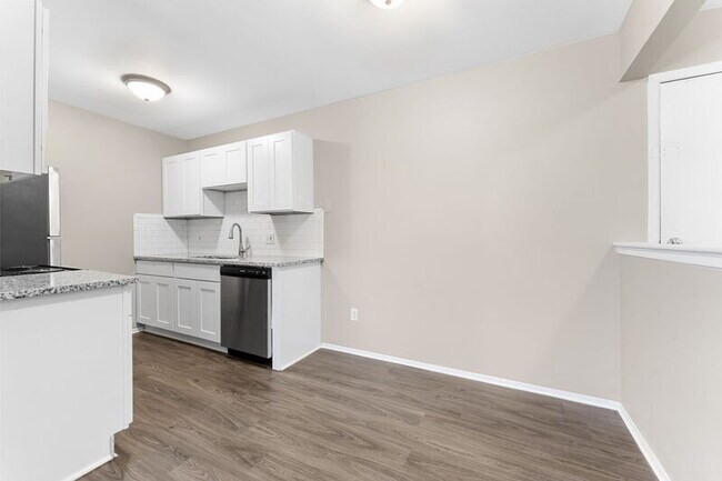 Photo - 31471 Block St