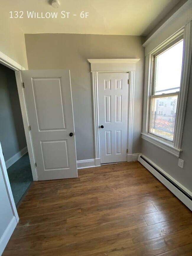132 Willow St Unit 6f