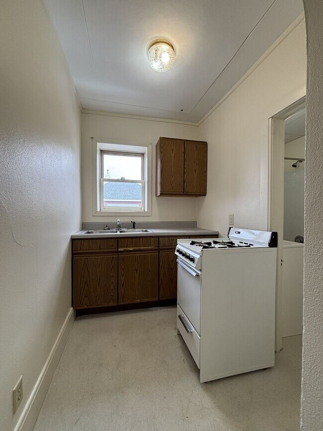 Photo - 117 N Main St Unidad 3