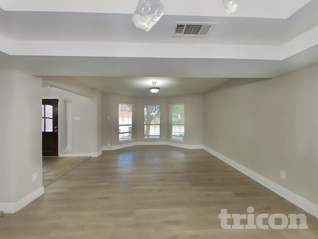 Photo - 220 Flatwood Dr