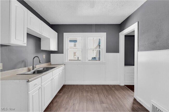 Photo - 414 E 147th St Unidad DN