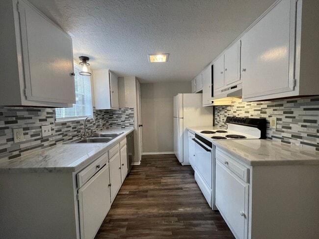 Photo - 2700 N 16th St