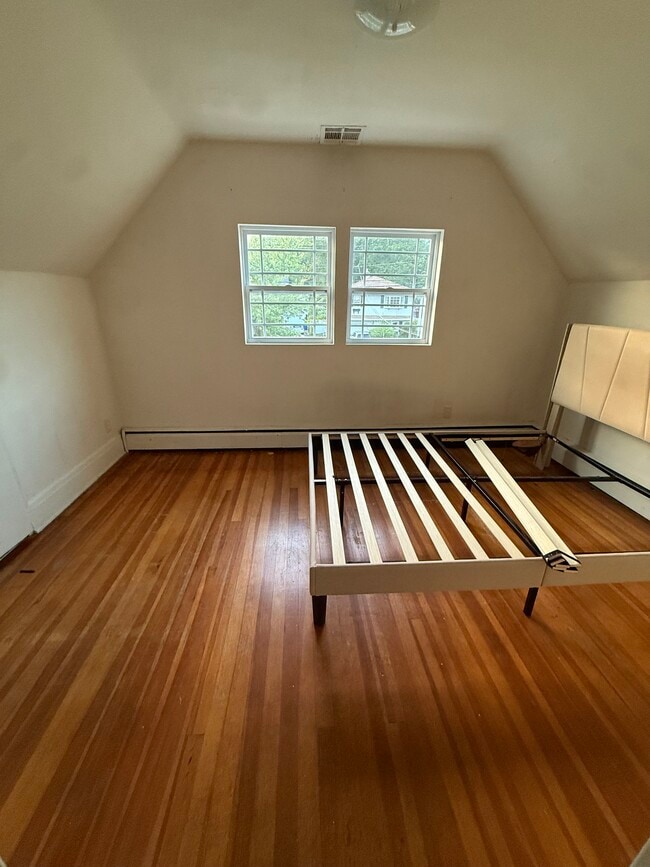 Photo - 787 W Broad St Unidad 2