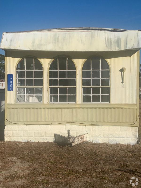 Building Photo - 21 Laurinburg Rental