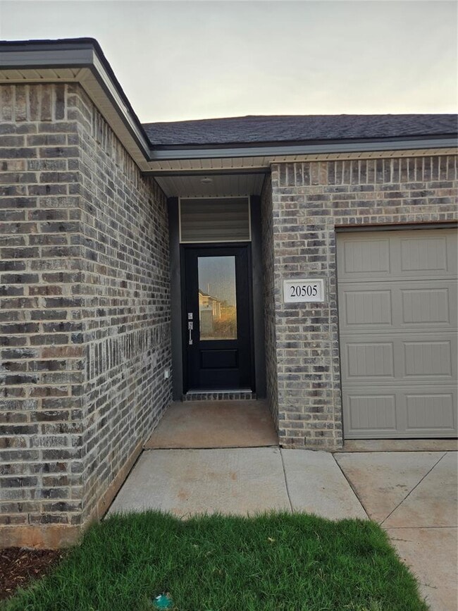 20505 Deer Creek Dr