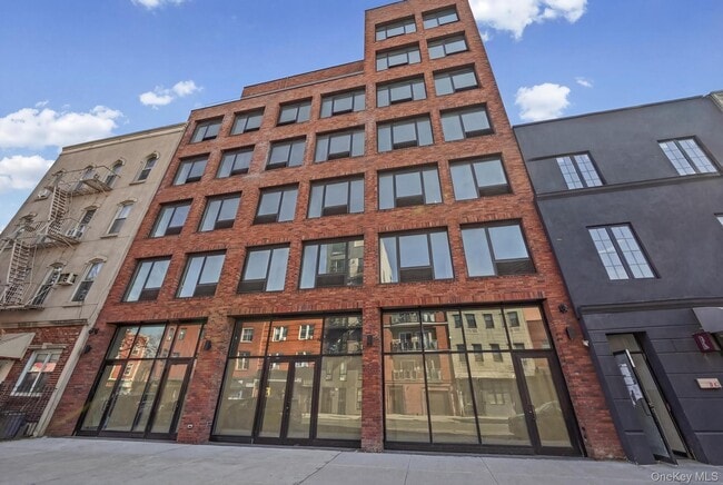 Photo - 444 Graham Ave Unit 2A