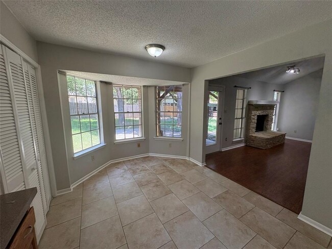 Photo - 2304 Silver Spur Dr