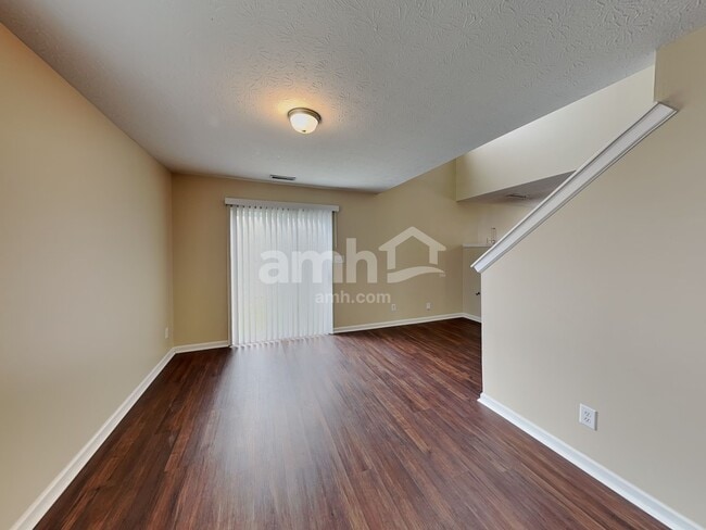 Photo - 6580 Dunsdin Dr