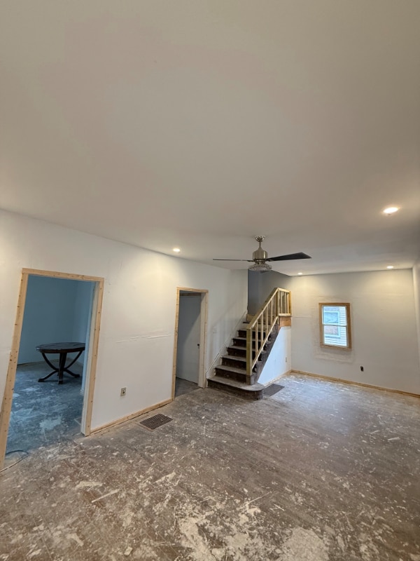 Photo - 327 E Stuart Ave