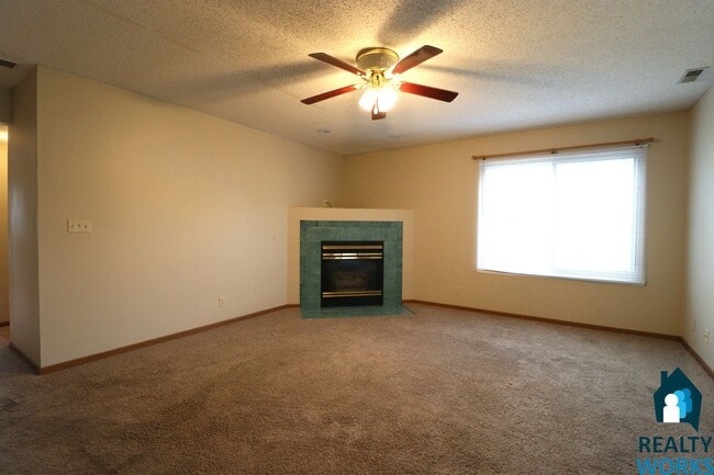 Photo - Lovely 3 bed Townhome!
