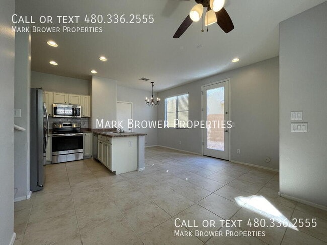 Photo - 451 S Hawes Rd