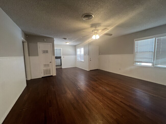 Photo - 2511 39th St