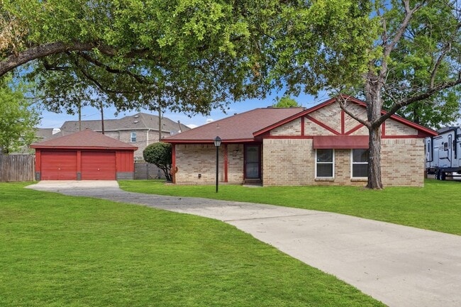 Building Photo - 29038 Deadwood Ln