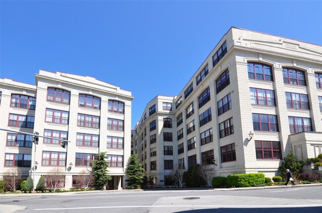 Photo - 1 Scarsdale Rd Condo Unit 408