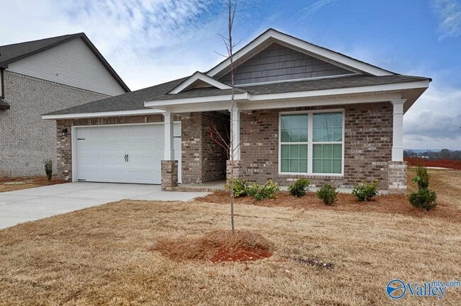 Photo - 381 McCollum Rd