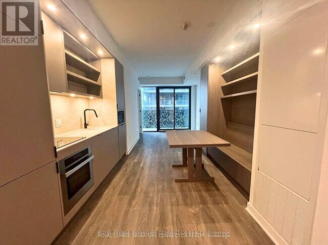 Photo - 55 Charles St E Unit 2807