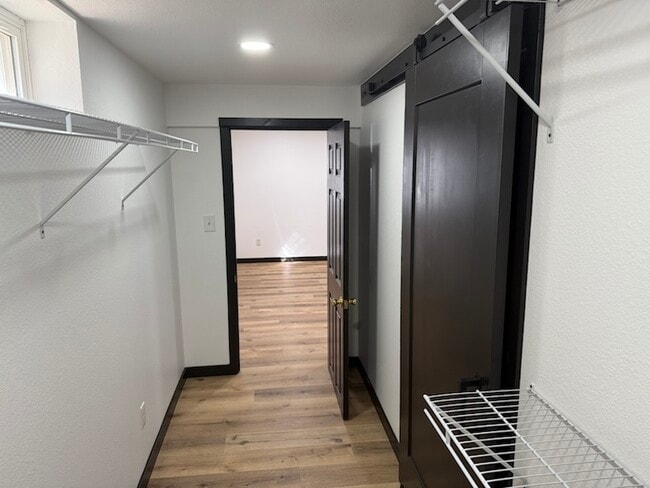 Photo - 1725 Elmwood Ln