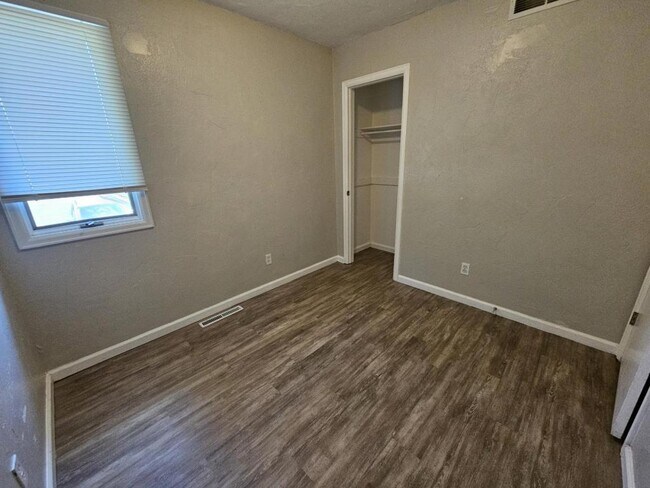 Photo - 1319 Alpine St