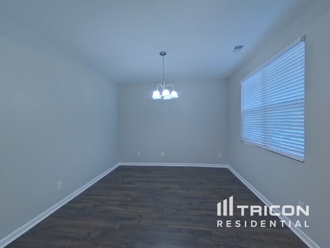 Photo - 1508 Denver Way