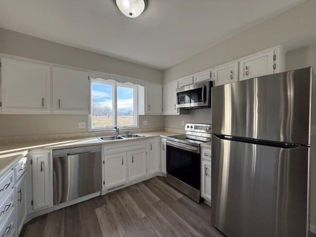 Photo - 3 Bedroom with Finished Walk Out Basement!