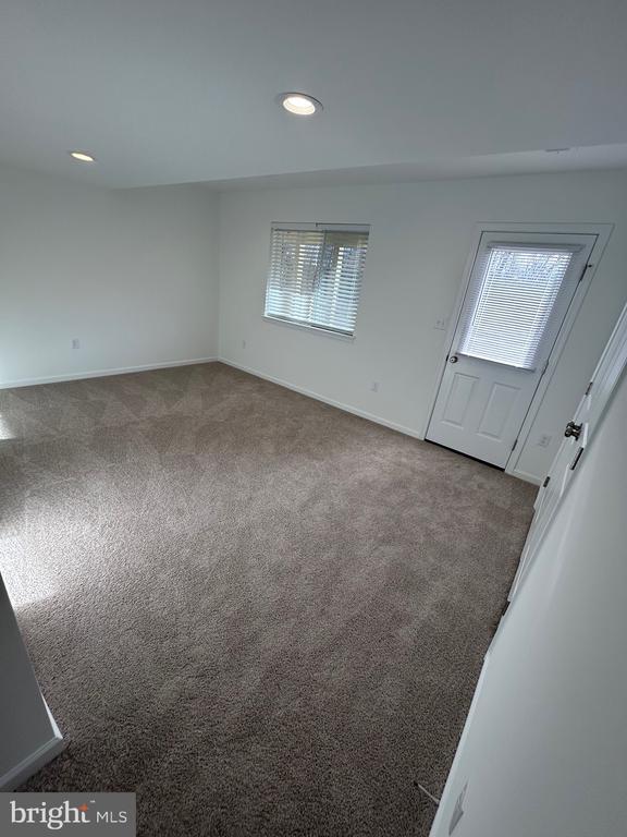 Photo - 8177 Lenker Dr