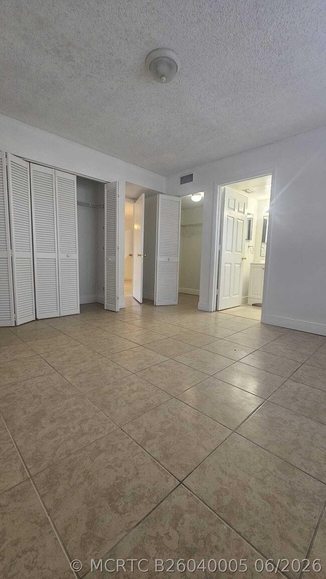Photo - 1641 Balfour Point Dr Unit A