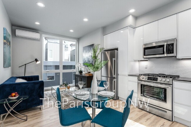 Photo - Stunning Mod West Seattle TH * Roof Deck Views, AC & Upgrades!