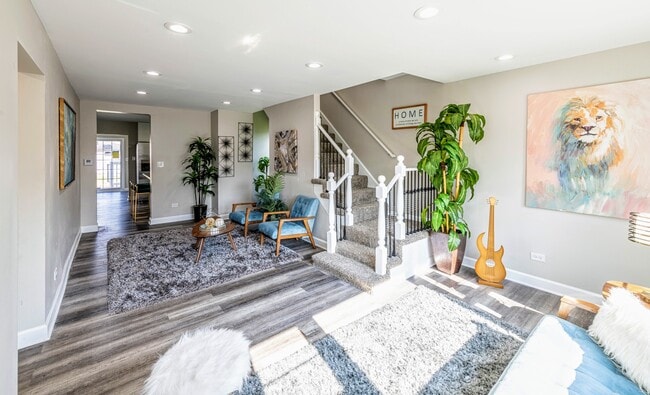 Photo - 3340 Maple Ave