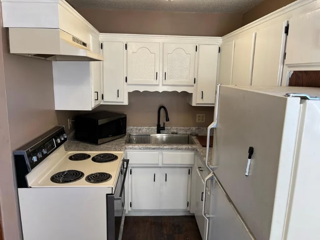 Photo - 114 Main St Unit 3
