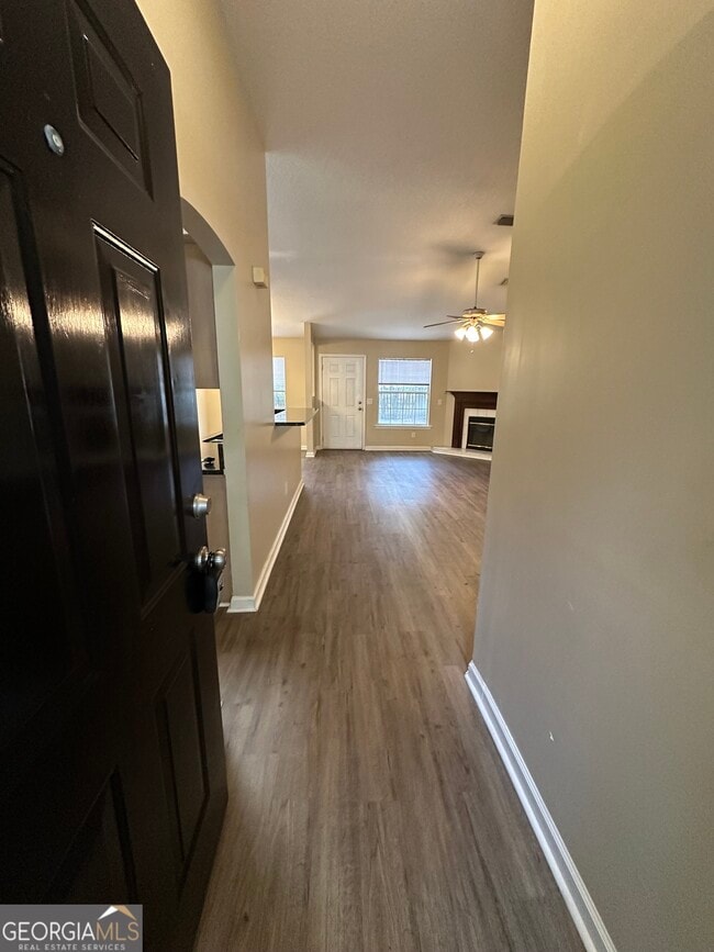 Photo - 104 St Helena Ct