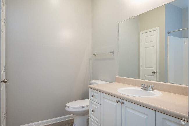 2BR, 2BA
