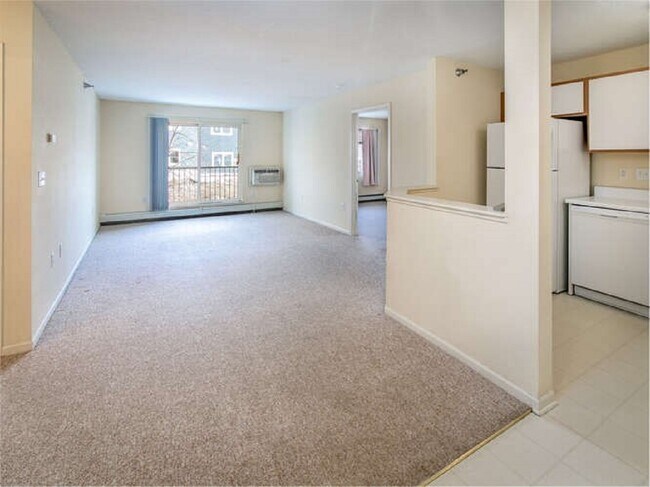 Photo - 16955 Toronto Ave SE Unidad 308