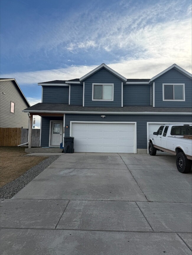 Building Photo - 1125 Idaho St Unit b