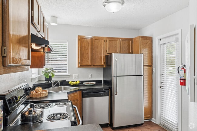Serendipity 2BR, 2BA - 940SF - Kitchen