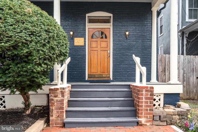 Photo - 402 S Loudoun St Apartment Unit 2